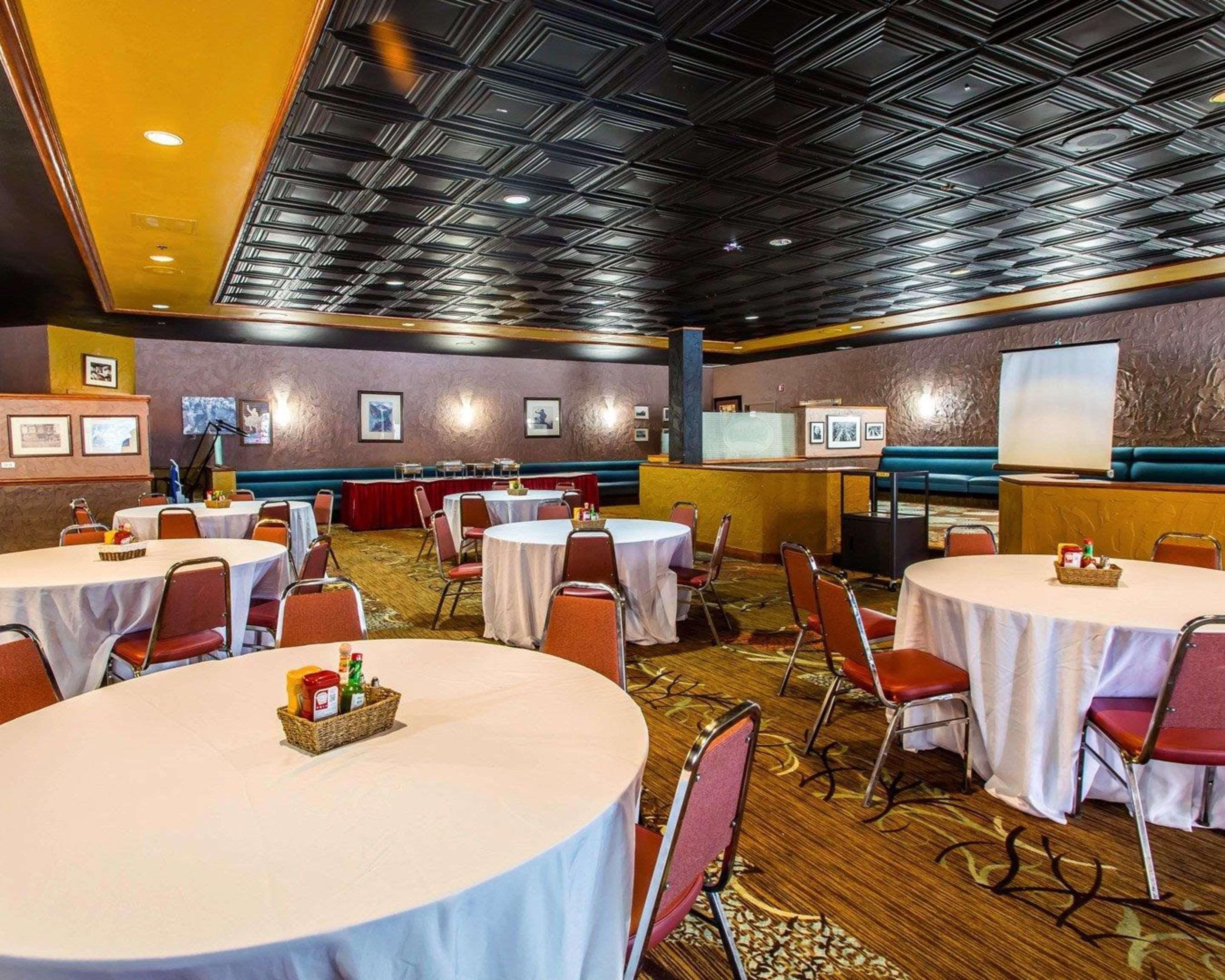 Quality Inn And Conference Center Greeley Downtown Bagian luar foto