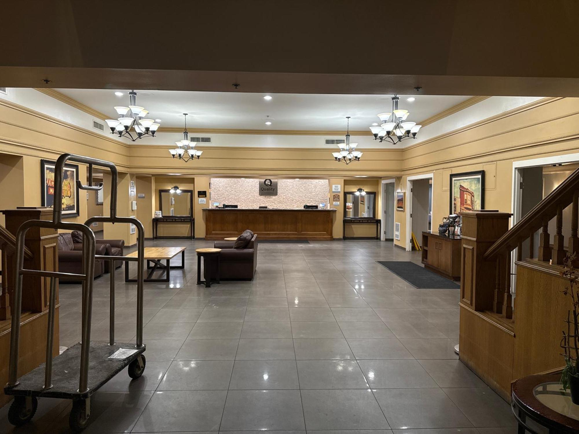 Quality Inn And Conference Center Greeley Downtown Bagian luar foto